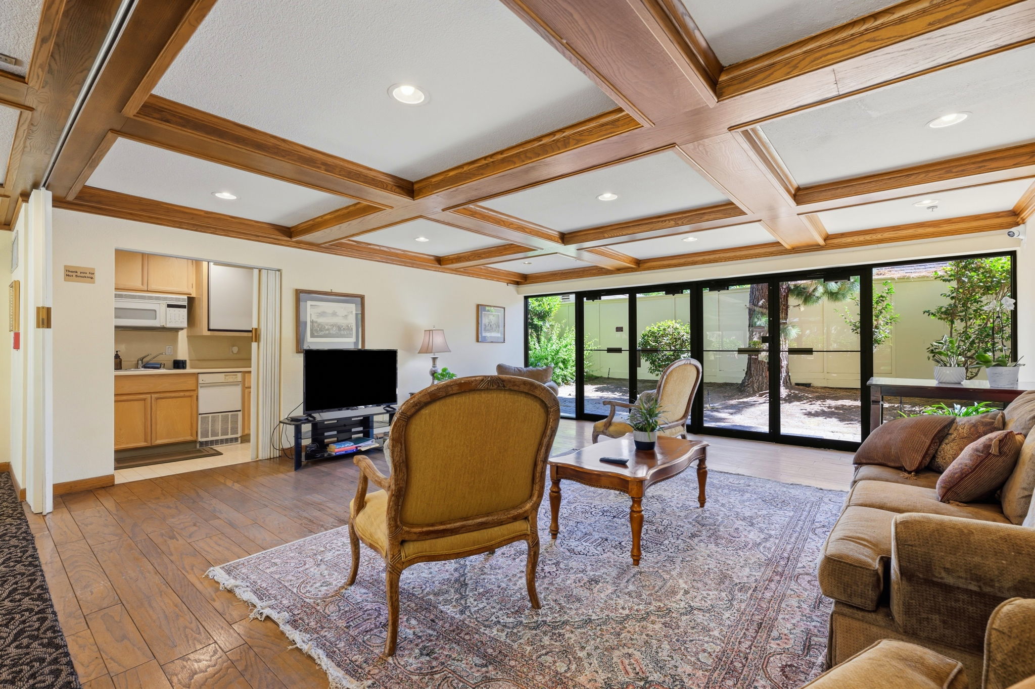 032_F8_324 Catalpa St 120