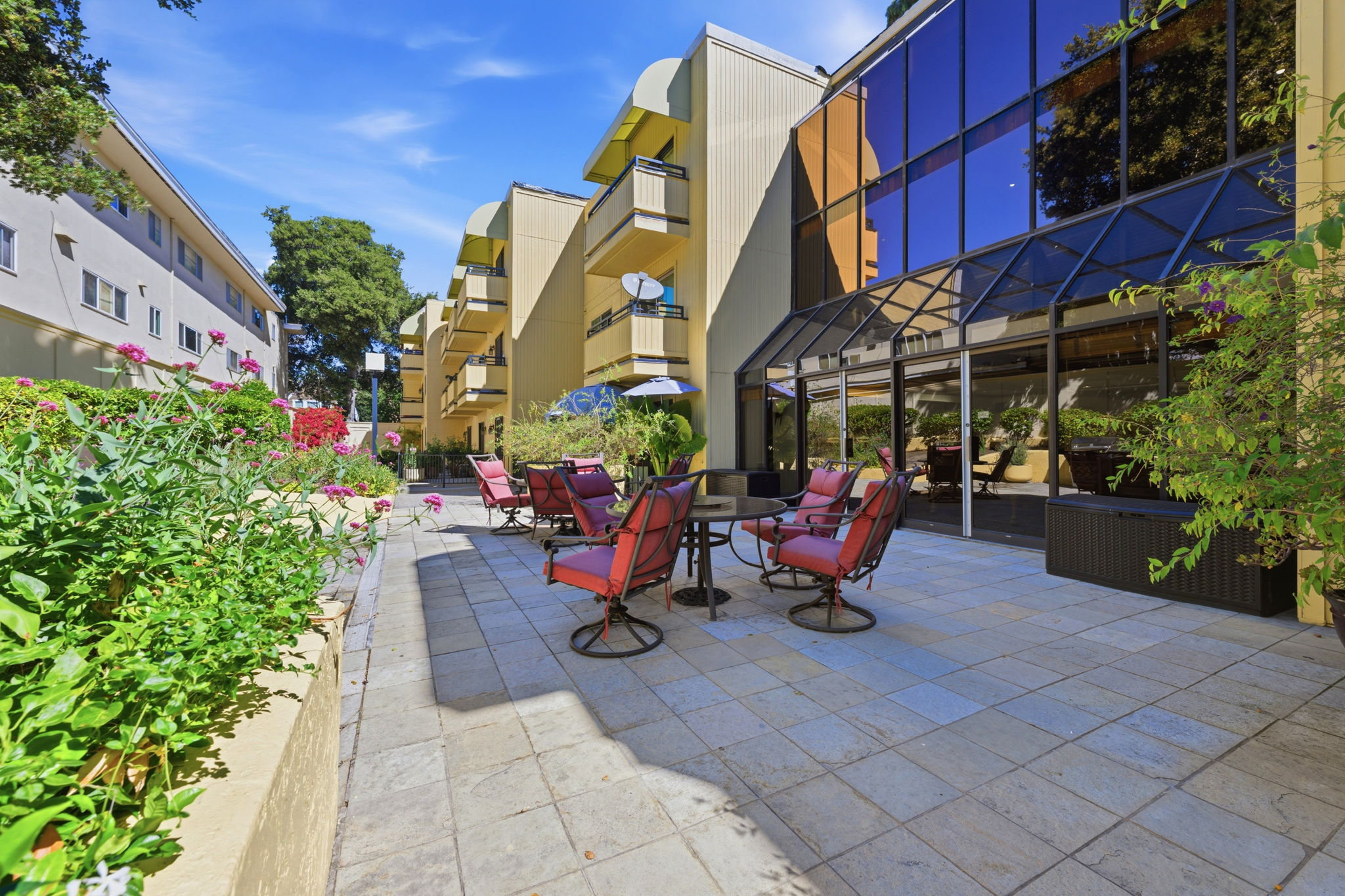 041_F8_324 Catalpa St 120