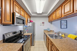 011_F8_324 Catalpa St 120