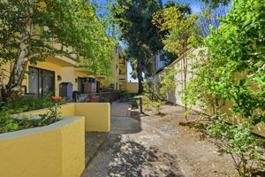 023_F8_324 Catalpa St 120