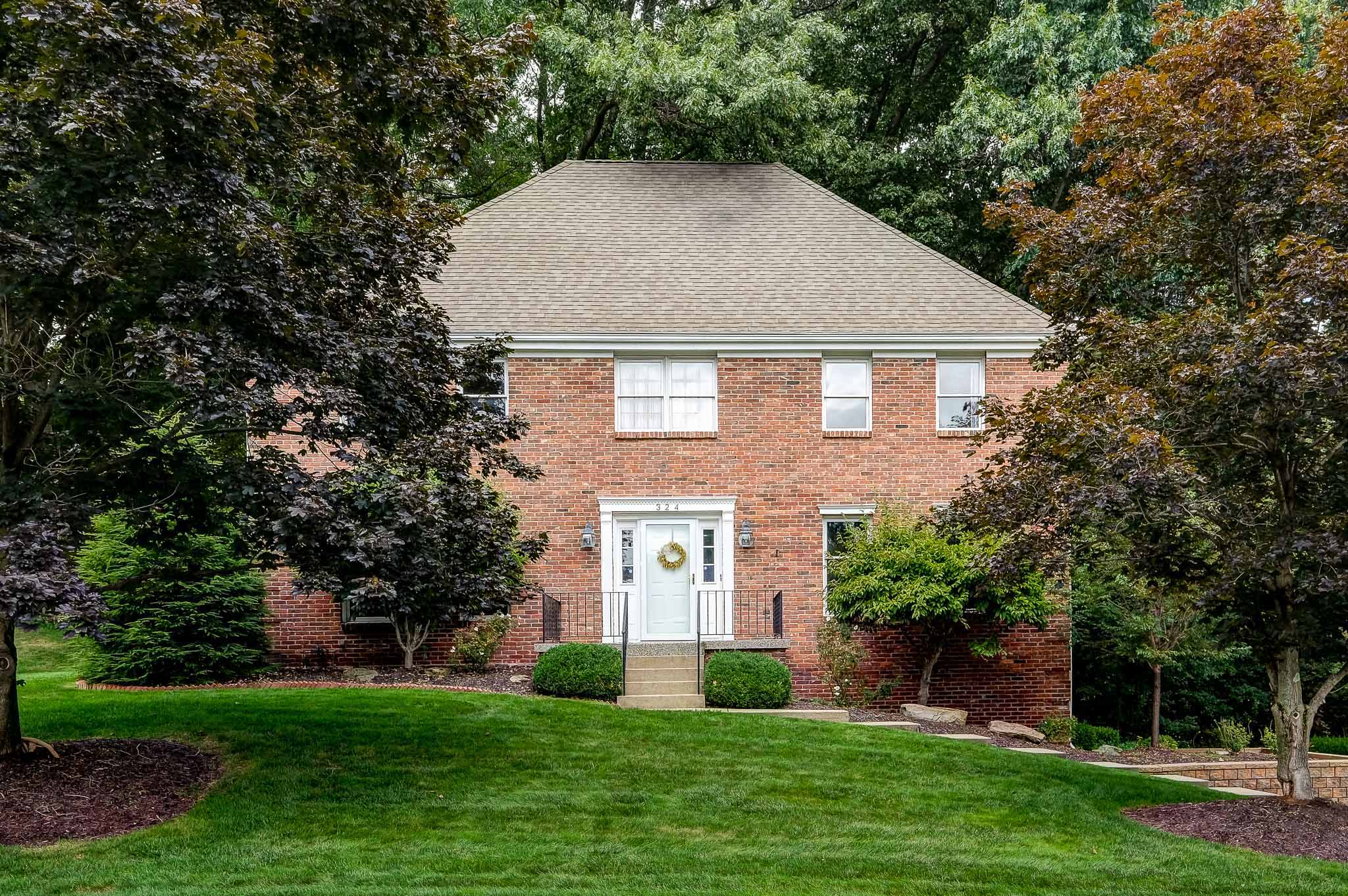 324 Cloverdale Dr, Wexford, PA 15090 Nora Best Photography www