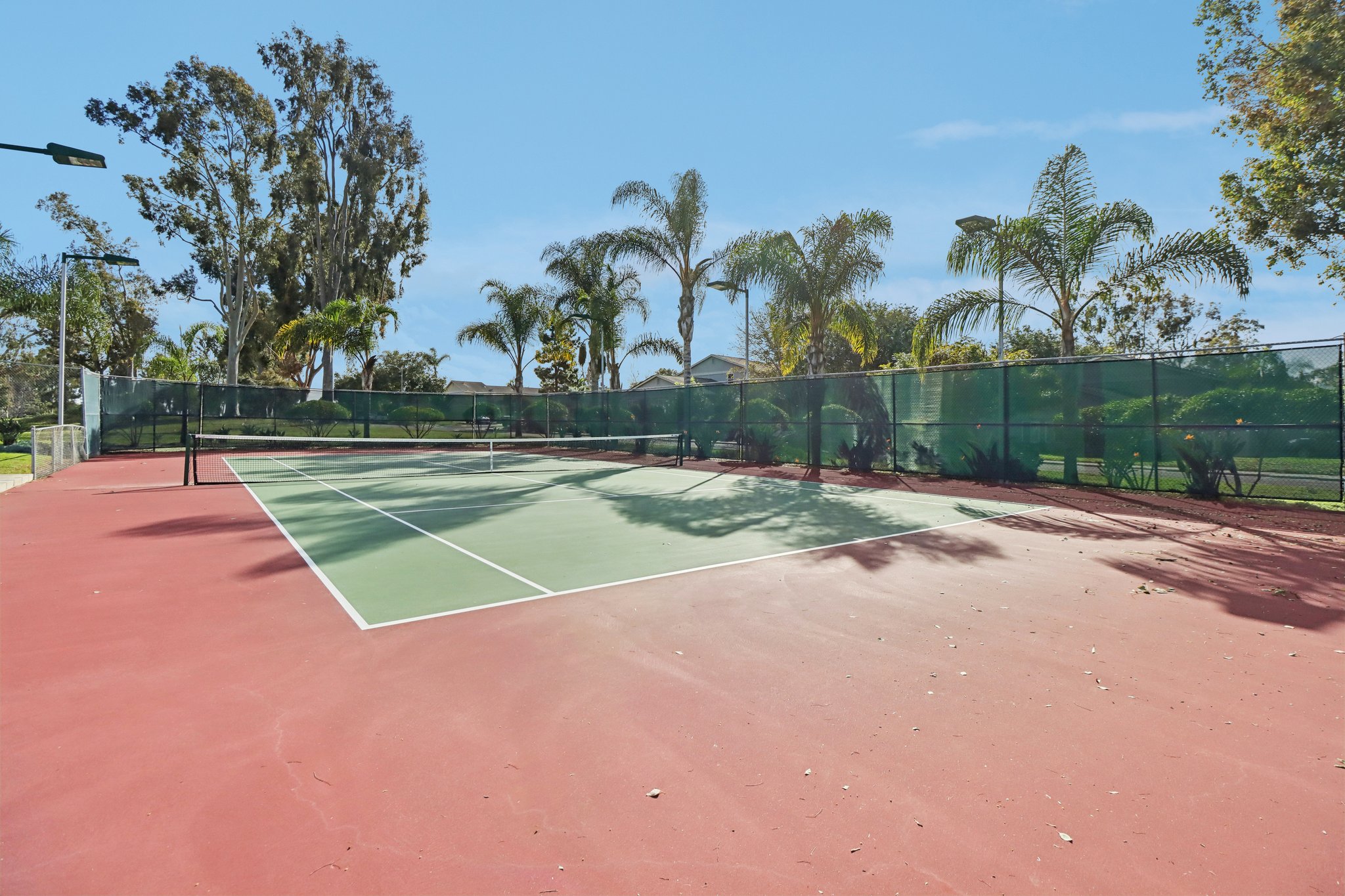 Countrywood Ln-1902-904.jpg