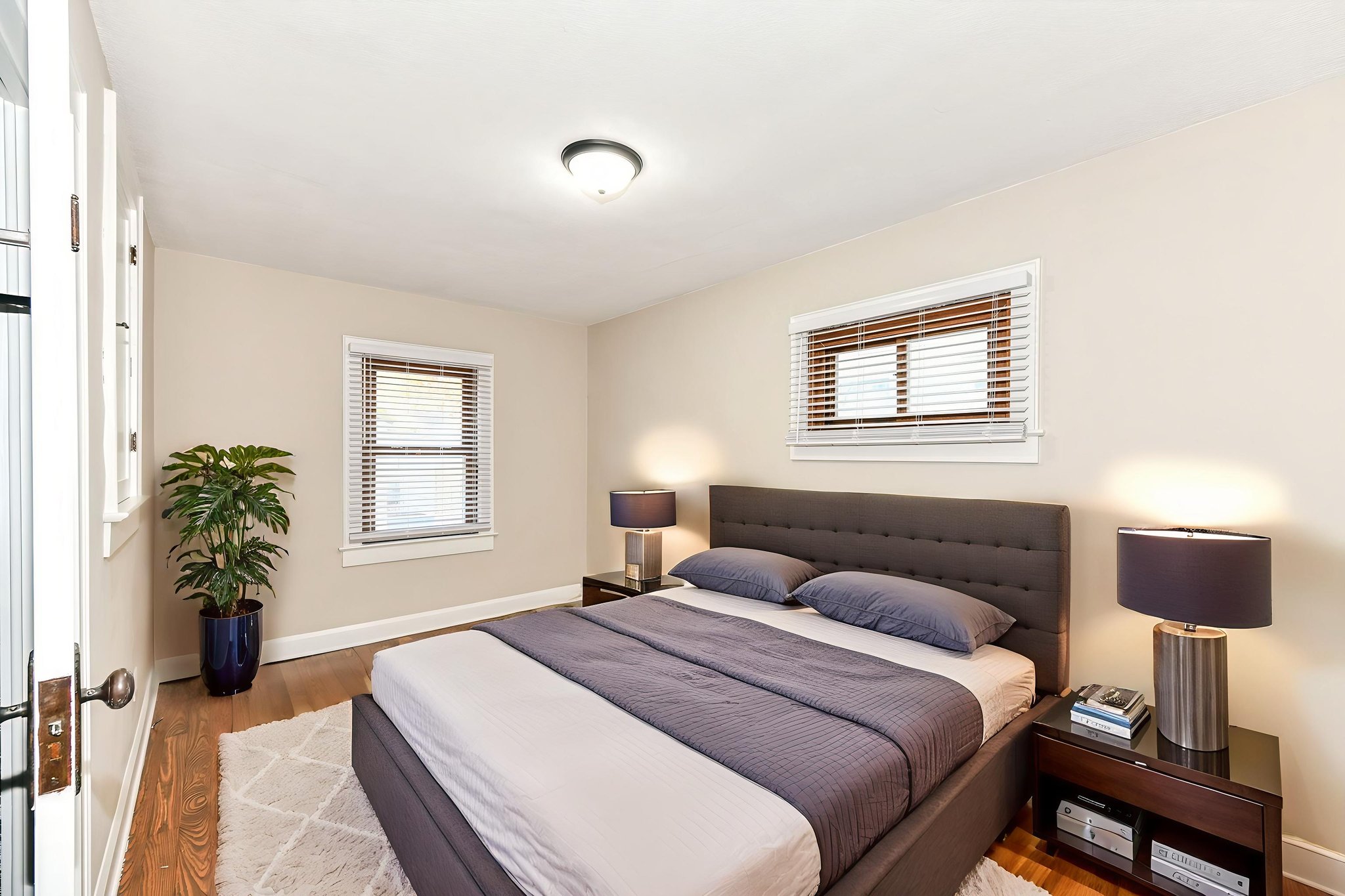 DSC_1479 virtually staged.jpeg