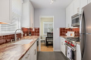09 - Kitchen