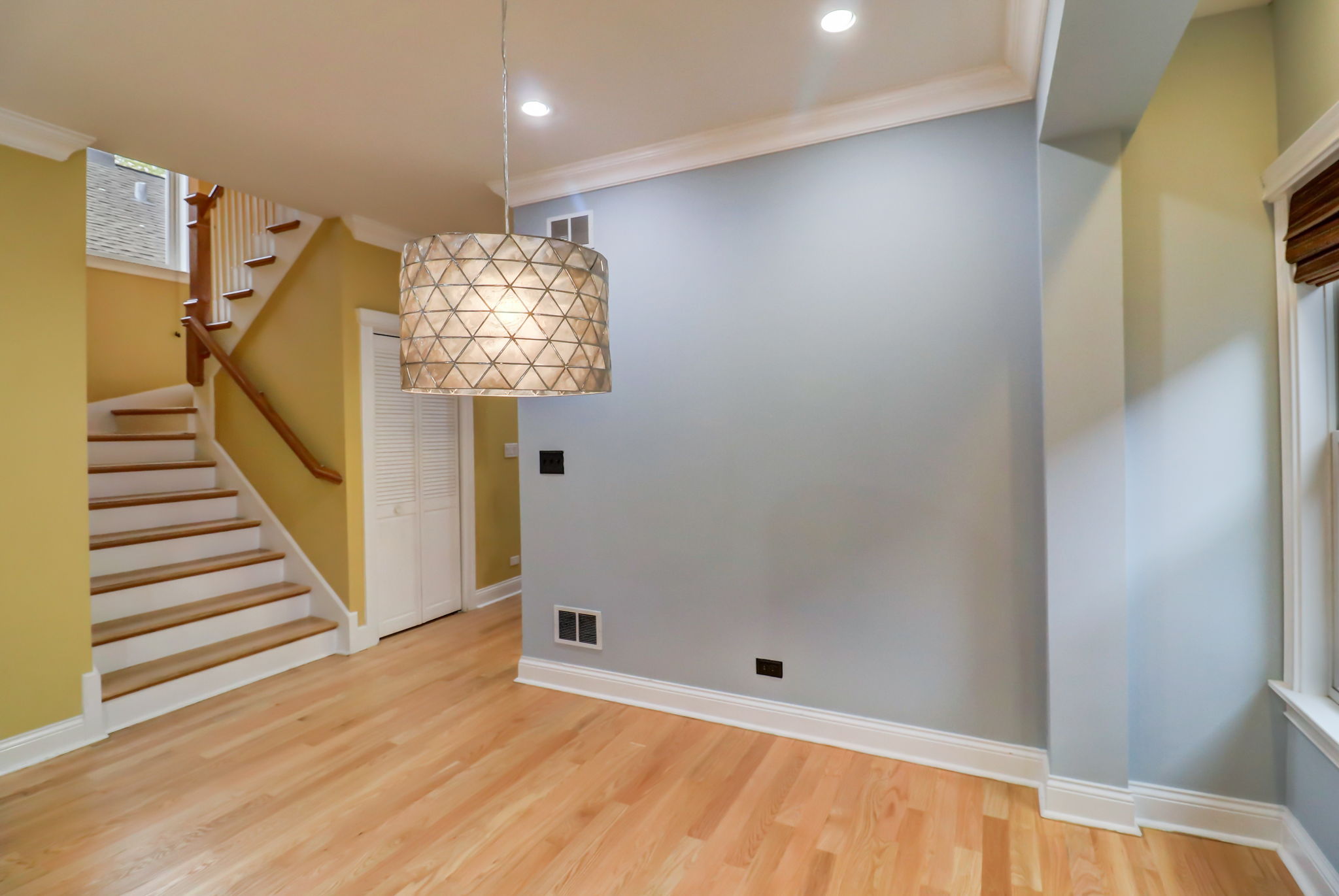 N Taylor Ave-024