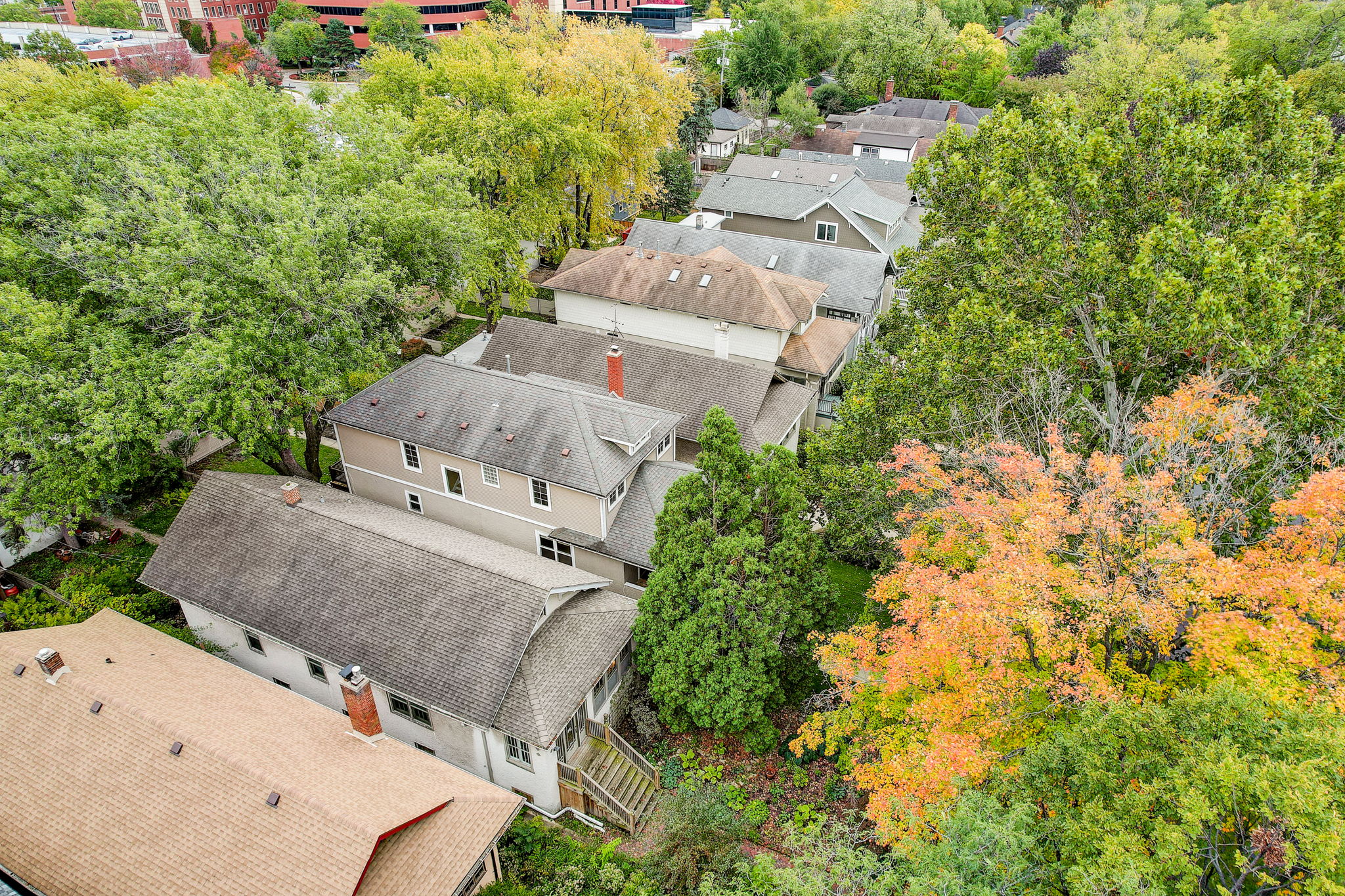 N Taylor Ave-003