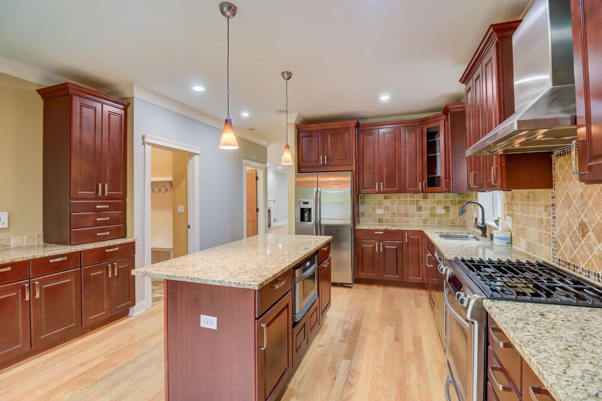 N Taylor Ave-023