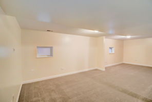 N Taylor Ave-041