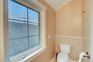 N Taylor Ave-056
