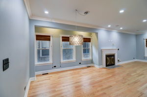 N Taylor Ave-019