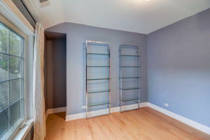 N Taylor Ave-032