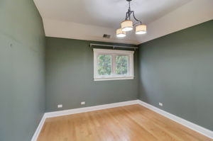 N Taylor Ave-036
