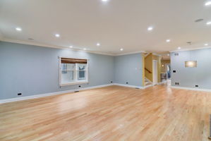 N Taylor Ave-017