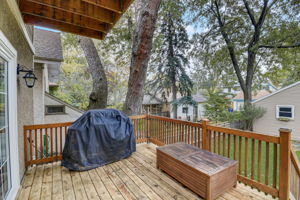 N Taylor Ave-064