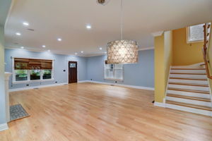 N Taylor Ave-013