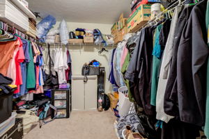 21 Upper Bedroom1 En Suite Closet