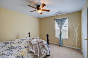 25 Upper Bedroom3
