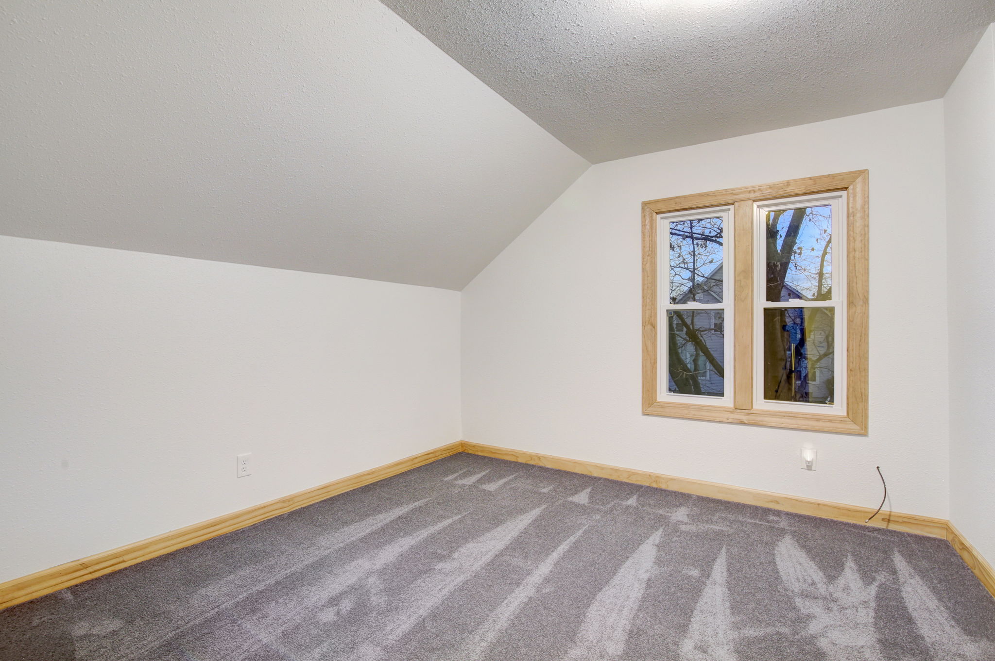 W Prospect Ave-046