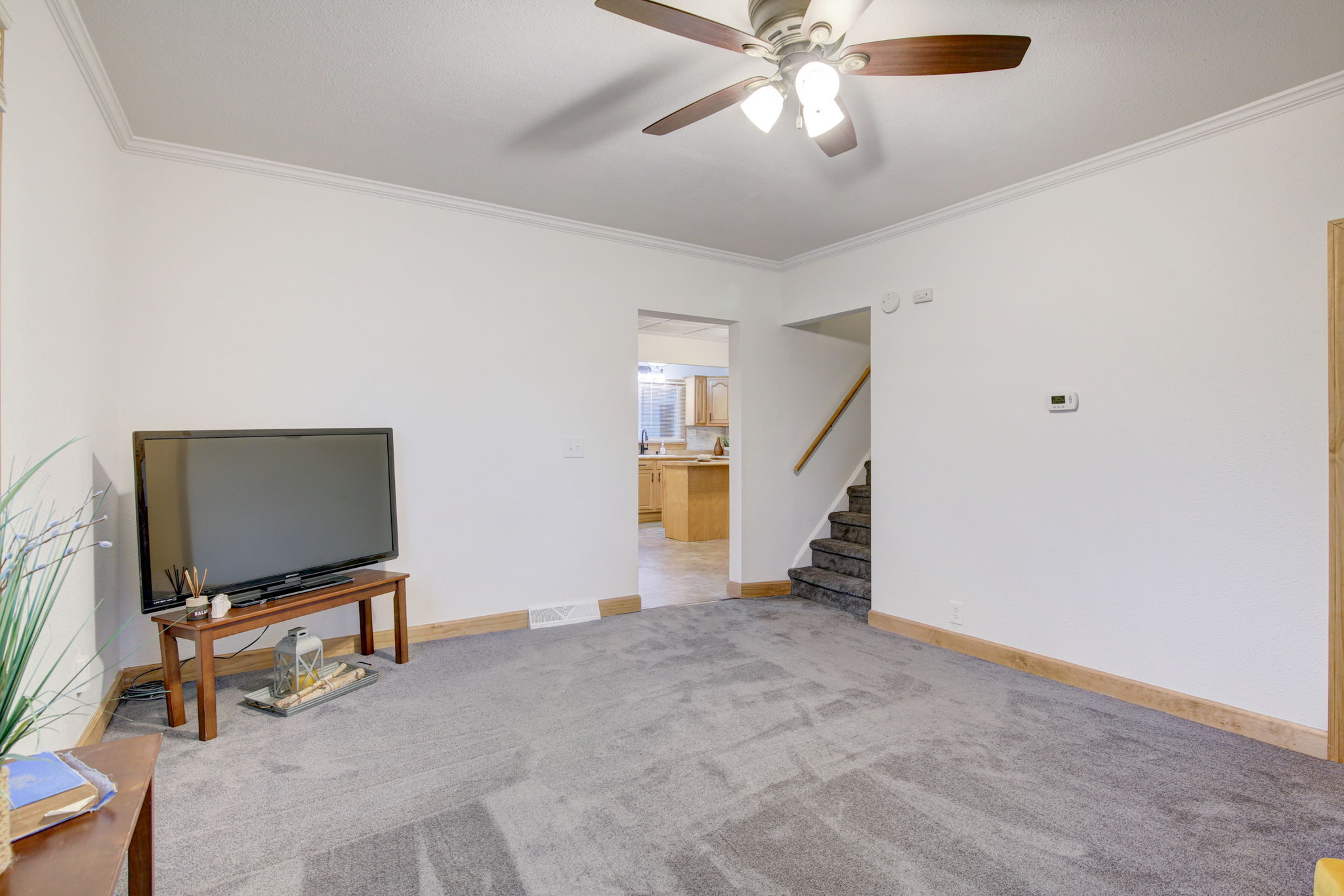 W Prospect Ave-013