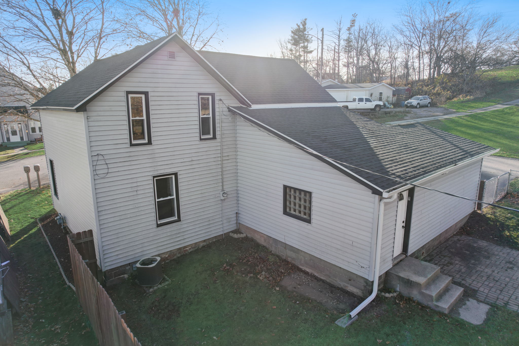 W Prospect Ave-073