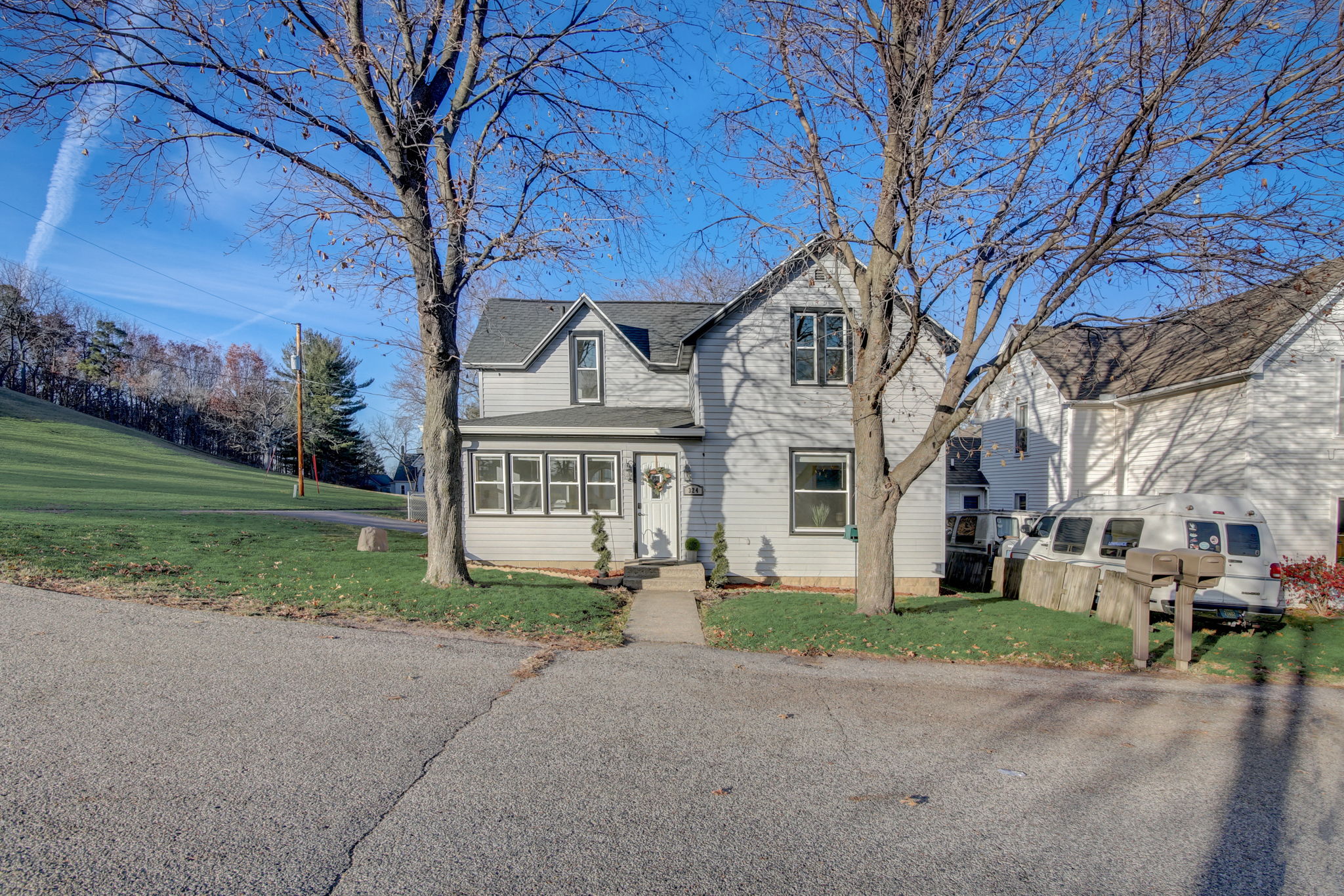 W Prospect Ave-005