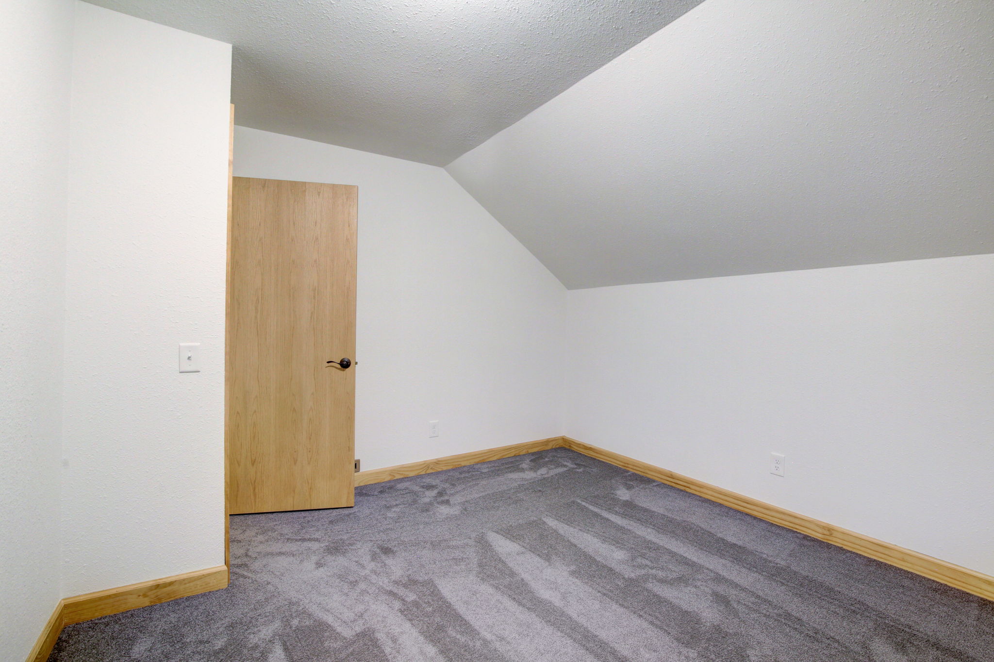 W Prospect Ave-049