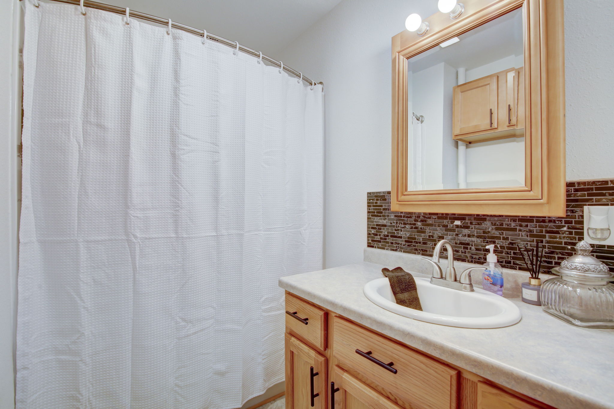 W Prospect Ave-026