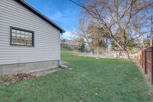 W Prospect Ave-060