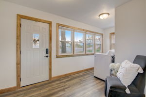 W Prospect Ave-008