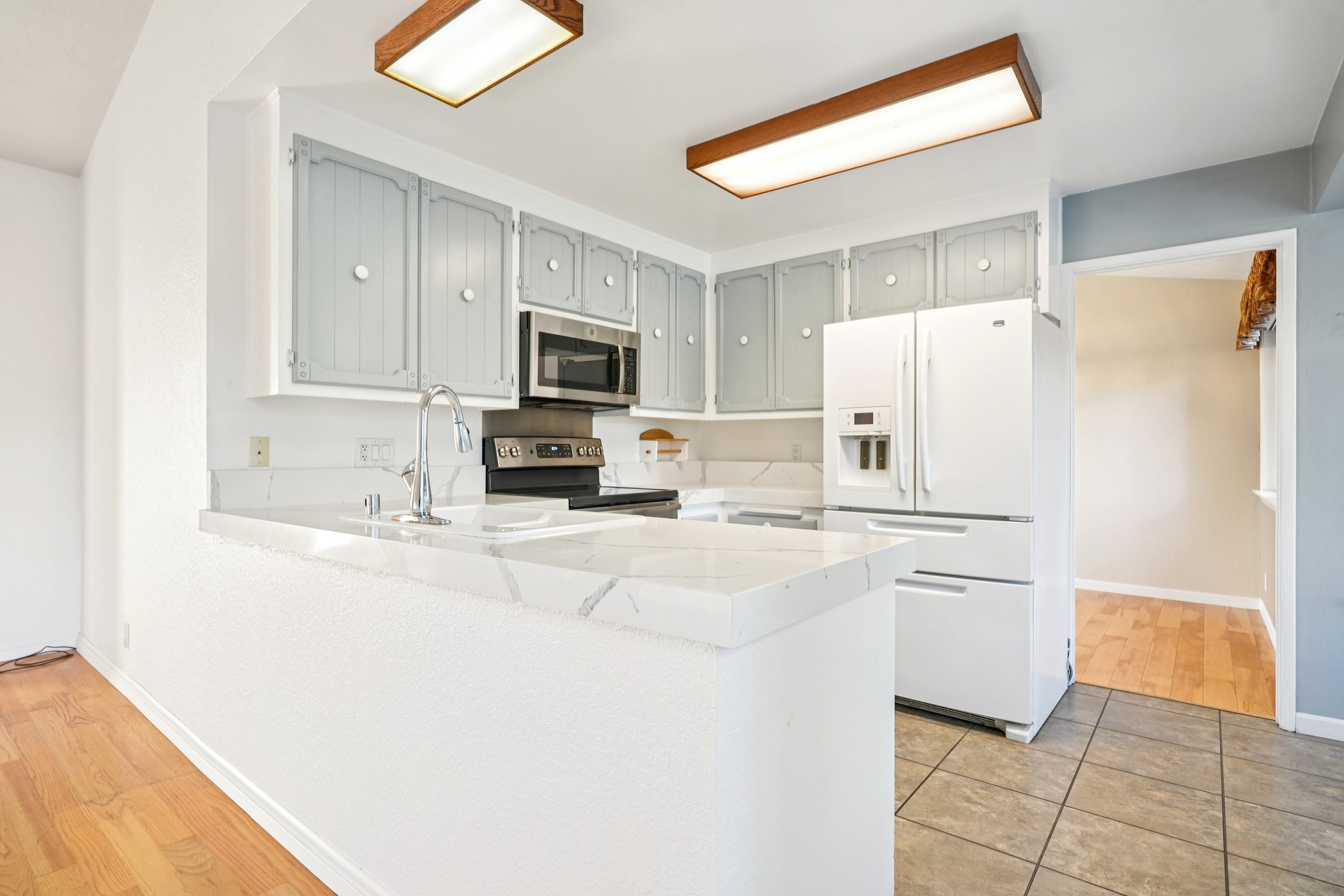 Woodside Cir-S0602-012.jpg