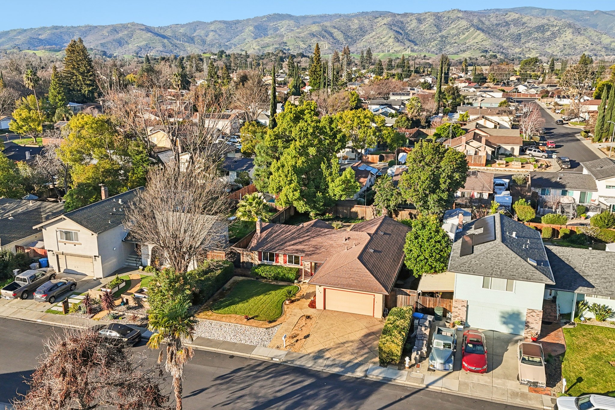 Woodside Cir-S0602-034.jpg