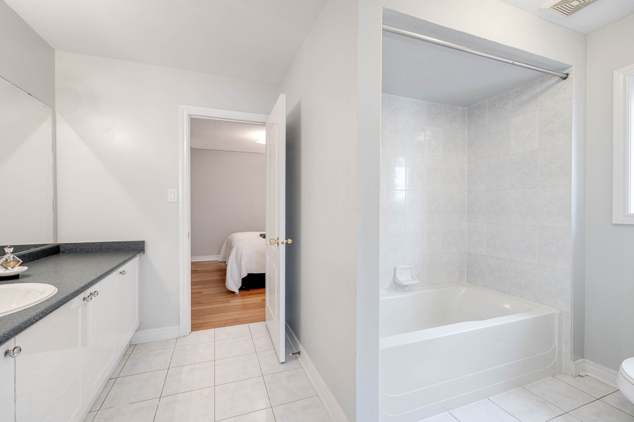 Newmarket property showcase — delivered property photograph 38