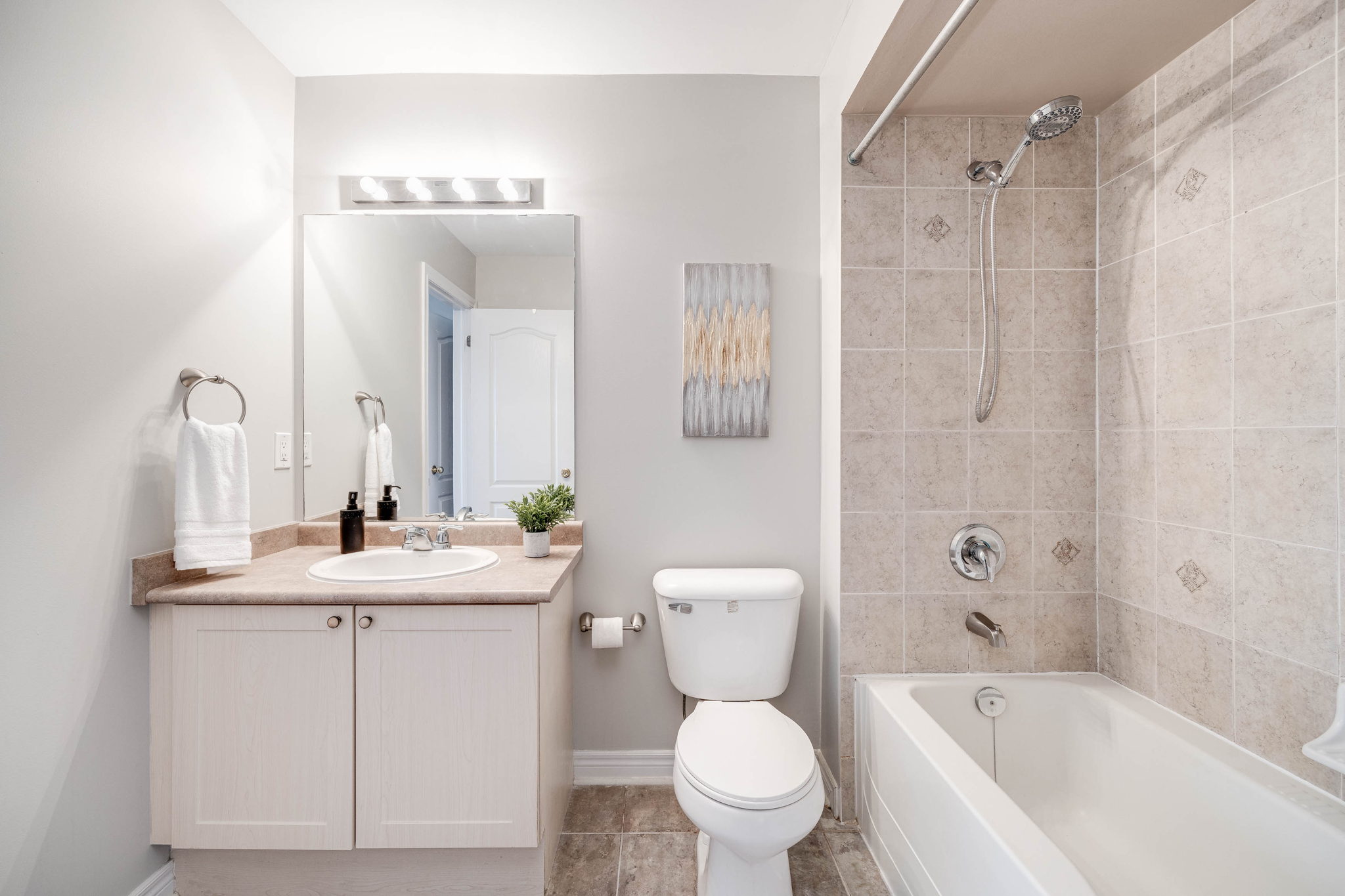 Newmarket property showcase — delivered property photograph 46