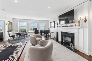 3240 N Lake Shore Dr_002.jpg