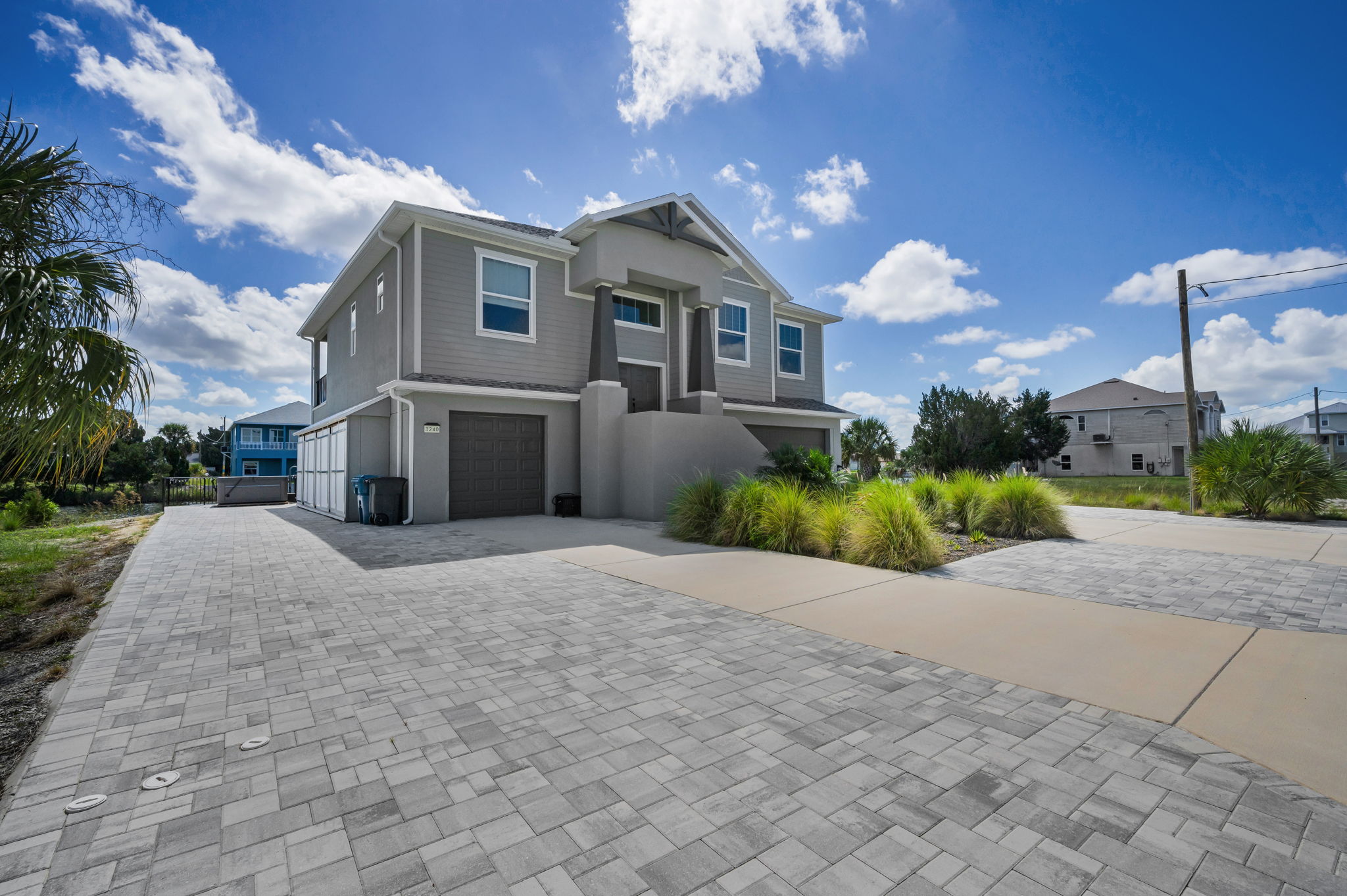 Front Exterior6
