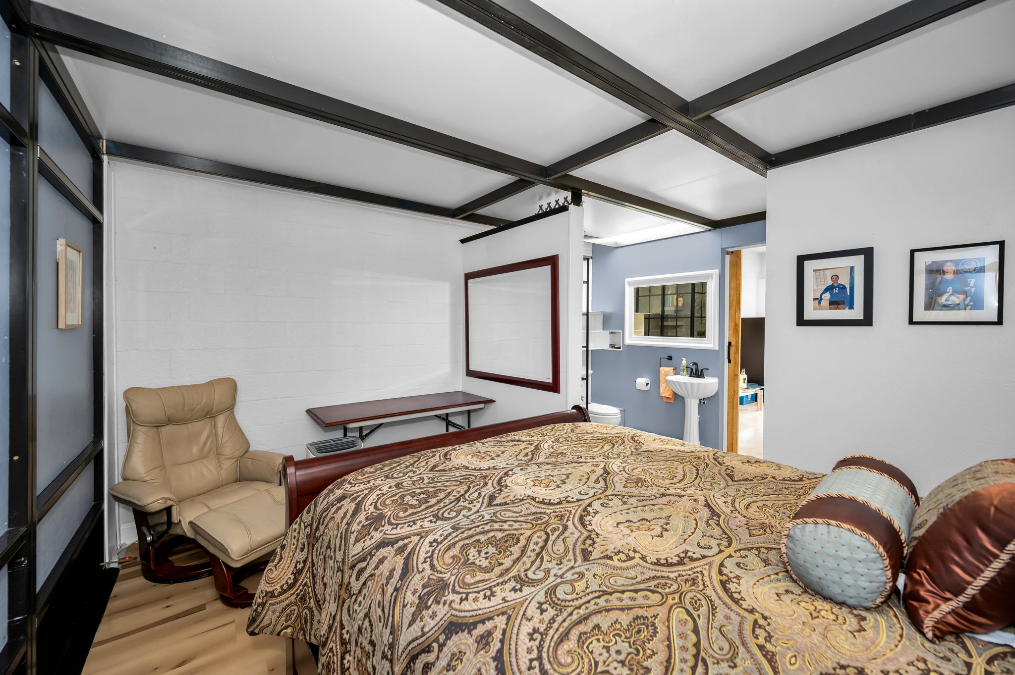 Lower Level Guest Quarters5