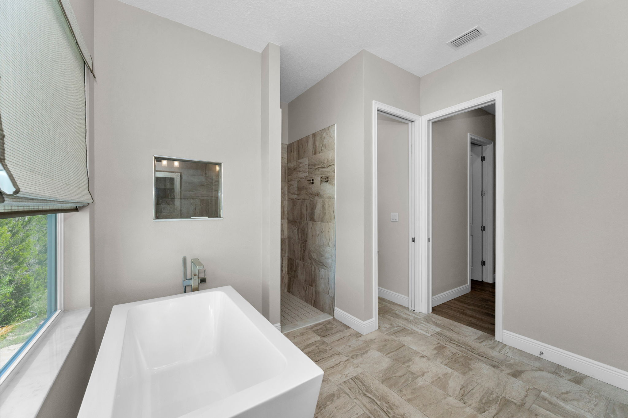 Primary Bathroom1f