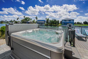 Hot Tub3