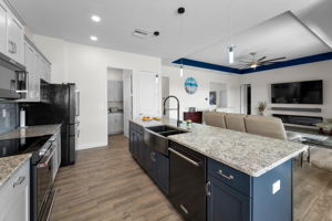 Kitchen11