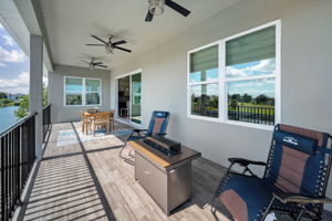 Living Room Balcony4