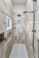 Primary Bathroom1c
