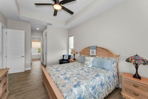 Primary Bedroom1b