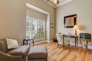 Bedroom/Office