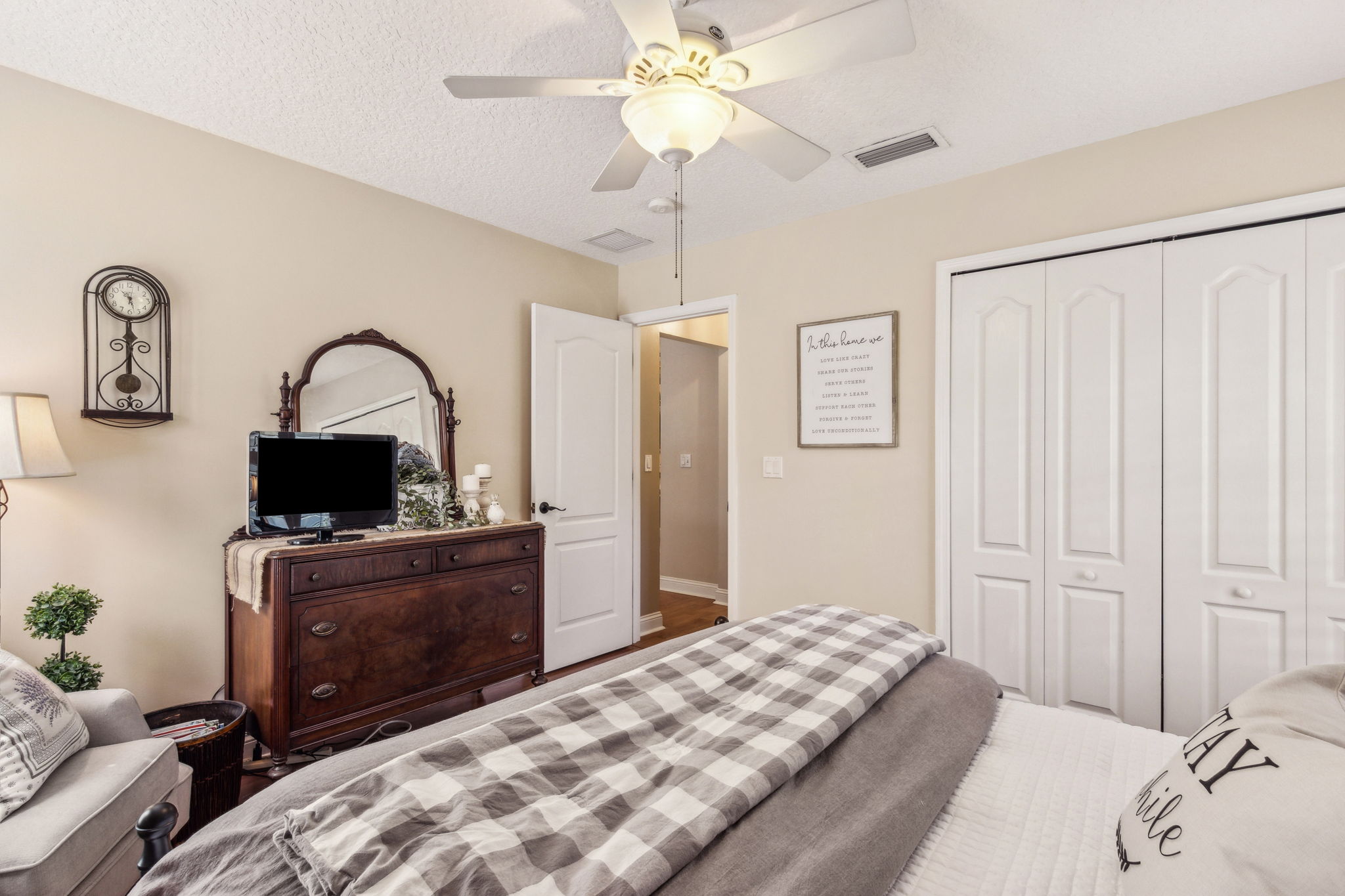 Bedroom
