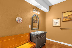 3243 Hauser Rd-18