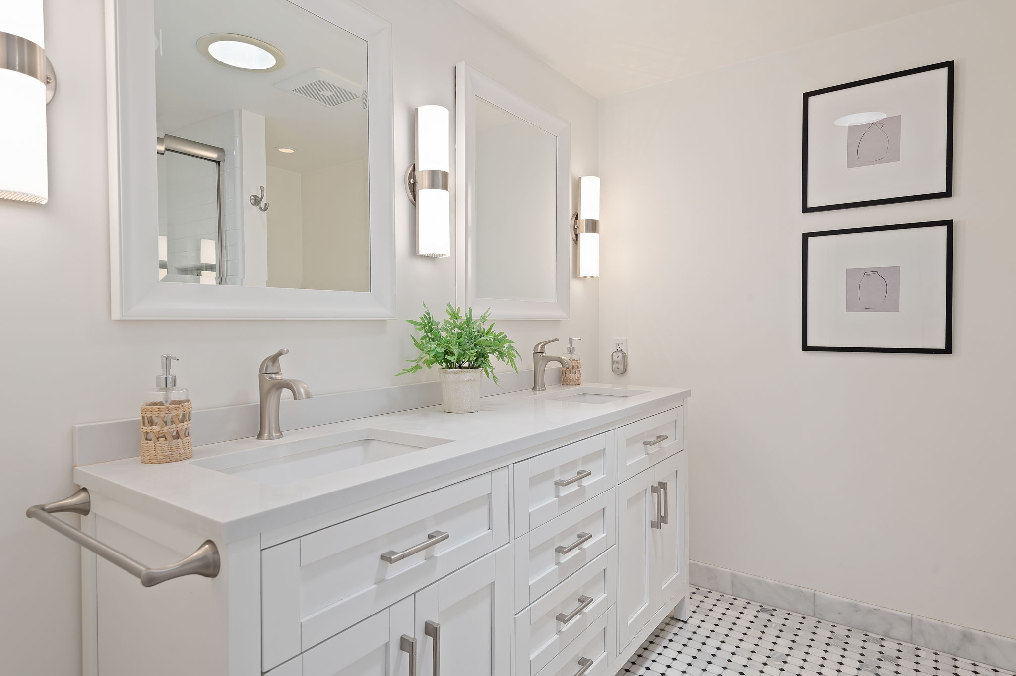 20 - Bathroom 2