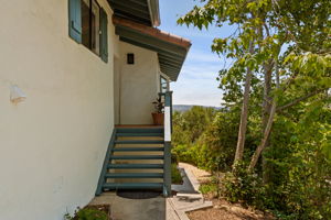 01 - Walkway