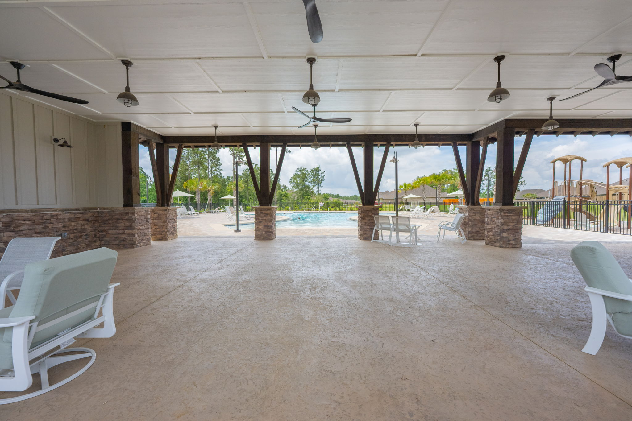 3248 Mountain Laurel Trl-Cantonment-63