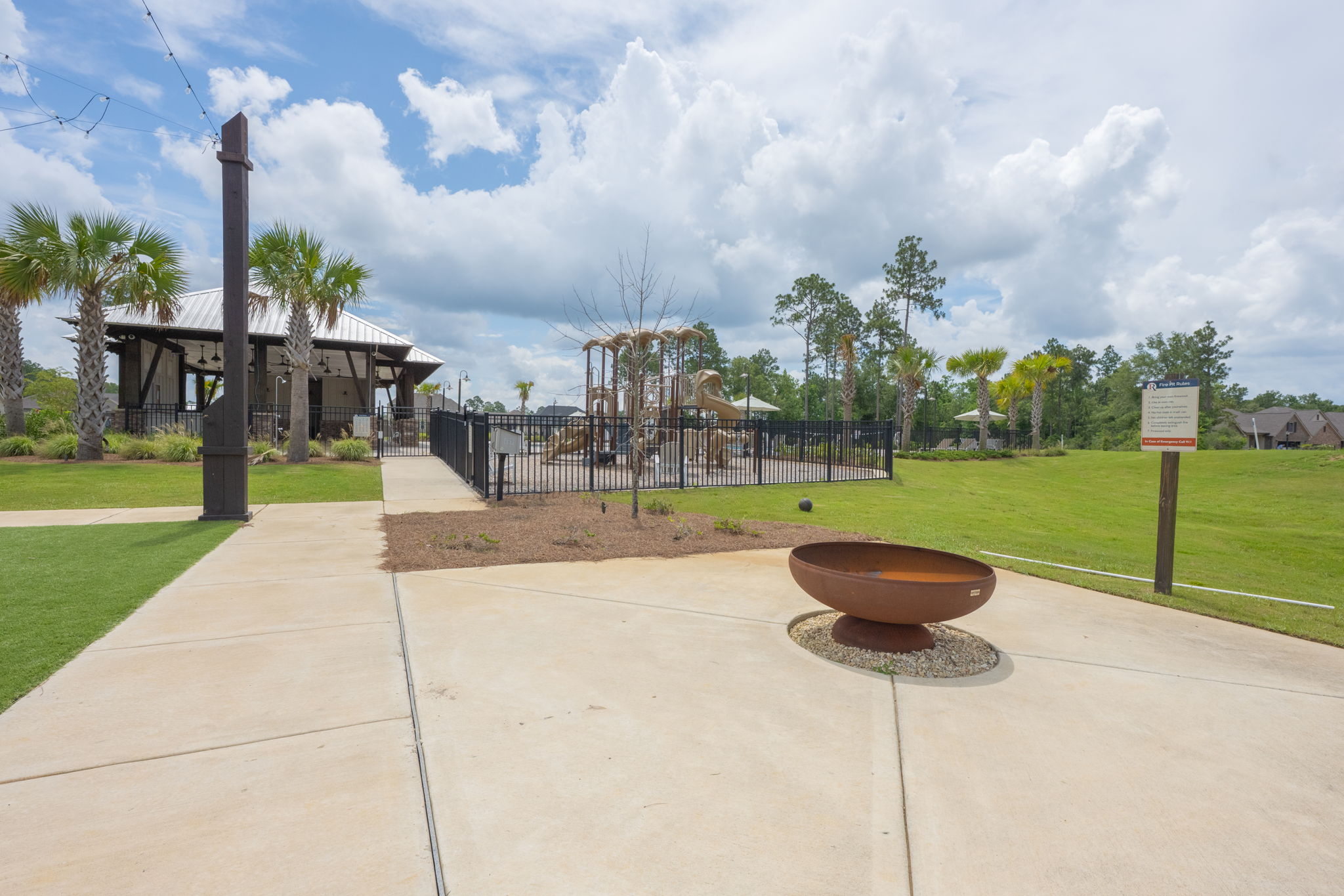 3248 Mountain Laurel Trl-Cantonment-72