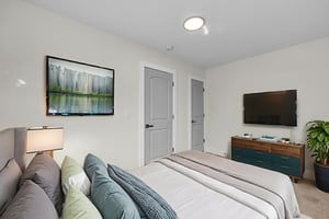 dsc_2112 virtually staged.jpeg